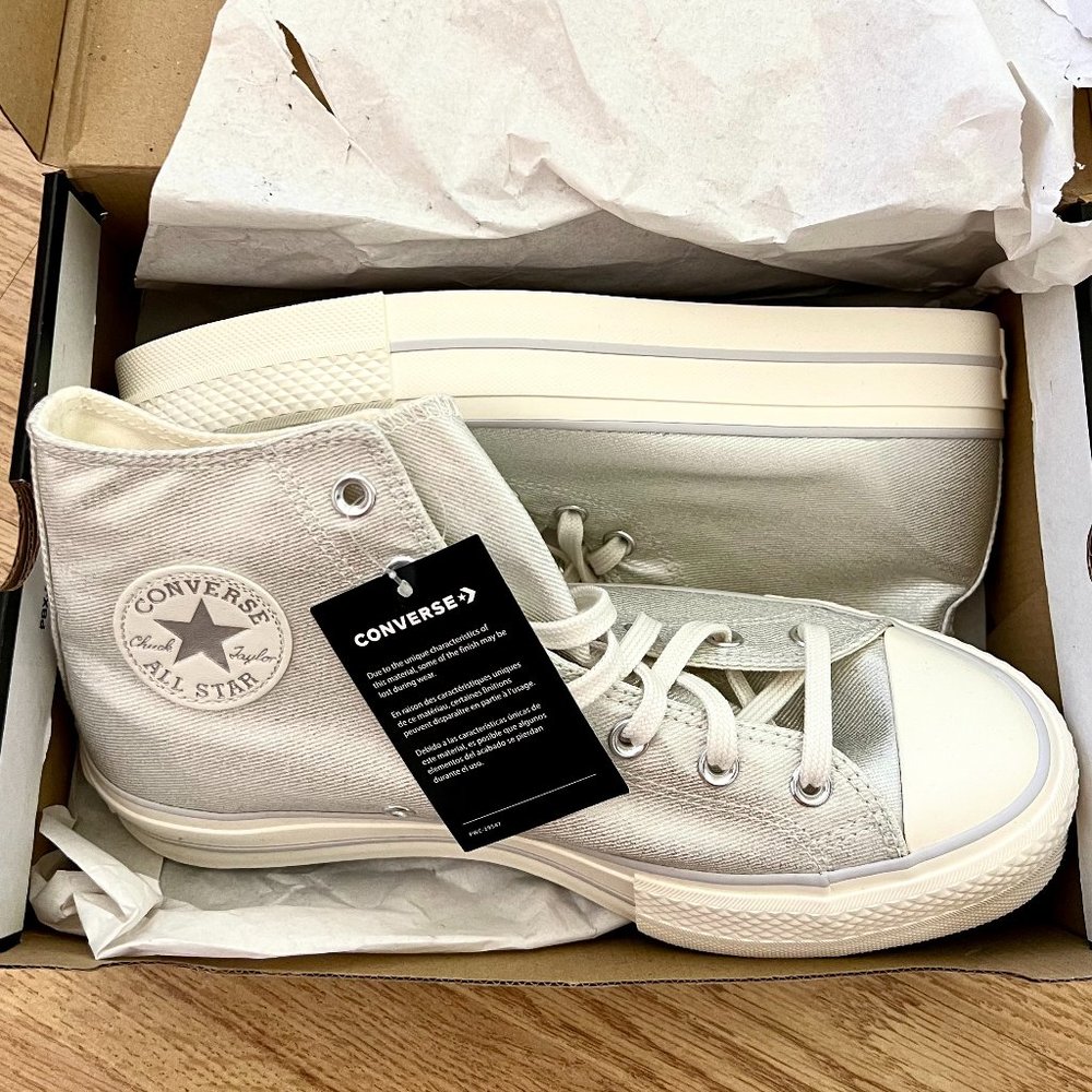 NWT Converse CTAS Metallic Silver Platform Sneakers